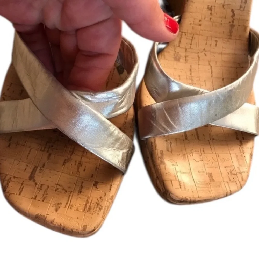 Micheal Shannon size 10 silver metallic leather open toe platform wedge heels